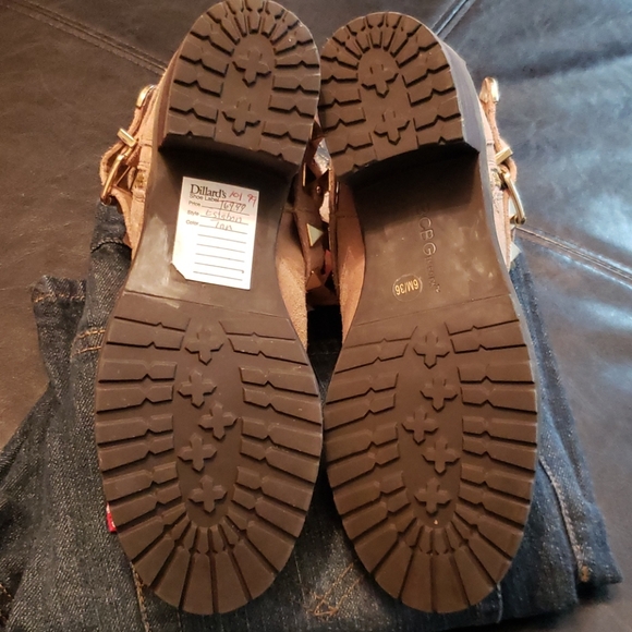 BCBGeneration leather booties. - Picture 5 of 8